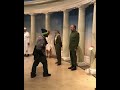 abofeteó a fidel castro en el en el museo de cera de nueva york