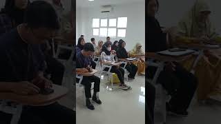 Serunya Kuliah di International Class