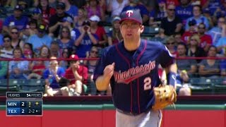 MIN@TEX: Dozier snags line drive for double play