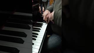 Most piano keys hit in 30 seconds - 500 by Thurzó Zoltán 🇷🇴