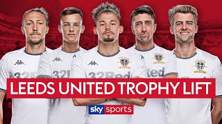 Leeds United lift EFL Championship trophy! 🏆