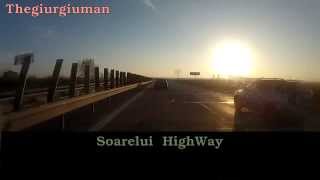 Autostrada Soarelui A2 dimineata la rasaritul soarelui in drum spre Constanta