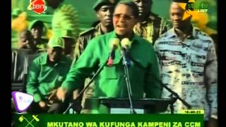 Rais Kikwete Ampaka Mafuta Magufuli