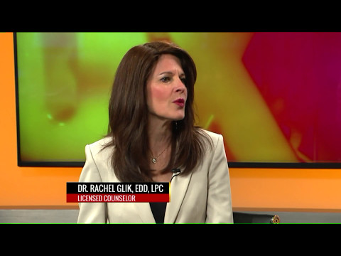 Expert discusses mother-daughter relationships Expert discusses mother-daughter relationships