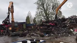 Liebherr LH 40 and LH  60 eat a VW @stoltek85