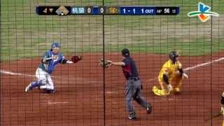 20130531 CPBL 猿VS.象 4下 張志豪打穿防線打回1分 1:0