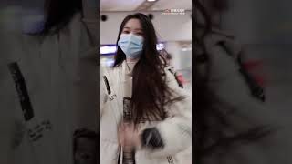 黄星侨 arrived at the airport Huang Xingqiao/황씽치아오/ファンシンチャオ Lorina