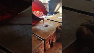 Pouring Metal Like Lava – Artistry in Action! #shoets