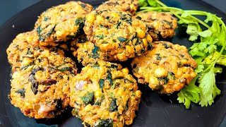 சத்தான முருங்கைக்கீரை பருப்பு வடை சுட சுட காலியாகும்// Drumstrick leaves vadai in tamil