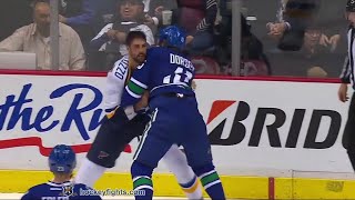 Robert Bortuzzo vs Derek Dorsett Oct 16, 2015