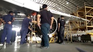 737-200 ENGINE CHANGE.