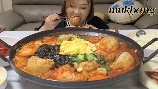 막만든 얼큰만두국?!!!  만두찌개?!!!!~ 막먹은날~