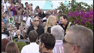Bonnie Tyler - Holding Out For A Hero (2011.08.28) (ZDF)