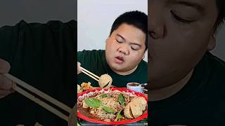 ก๋วยเตี๋ยวหมูน้ำตก ลูกชิ้นยักษ์ แซบๆ #mukbang #กินโชว์ #eatingshow #บ่าวโอ๋กินแซ่บ #ก๋วยเตี๋ยวหมู