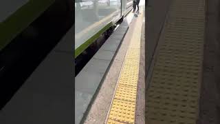 乗車中の米坂線米沢行き　今泉駅停車