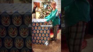 Military Brother Surprised His Little Sister on Christmas…❤️👏