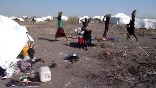 Fleeing S.Sudanese cross border to Sudan's Kilo10 camp