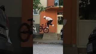 Slavyan Dzhelepov flat whip #bmx #bmxjnkys #street #fun