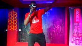 Kelly Wayne - Ni wowe performance in Green_Corner Night Club