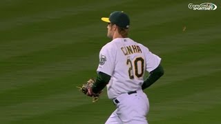 BOS@OAK: Canha snares line drive to end inning