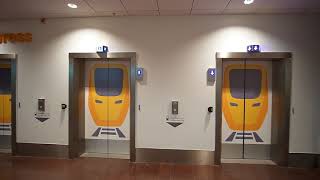 Sweden, Stockholm, Arlanda Airport Terminal 5, 7X escalator, 2X elevator