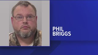 Western Ohio mayor accused of recording teenage girls while they undress