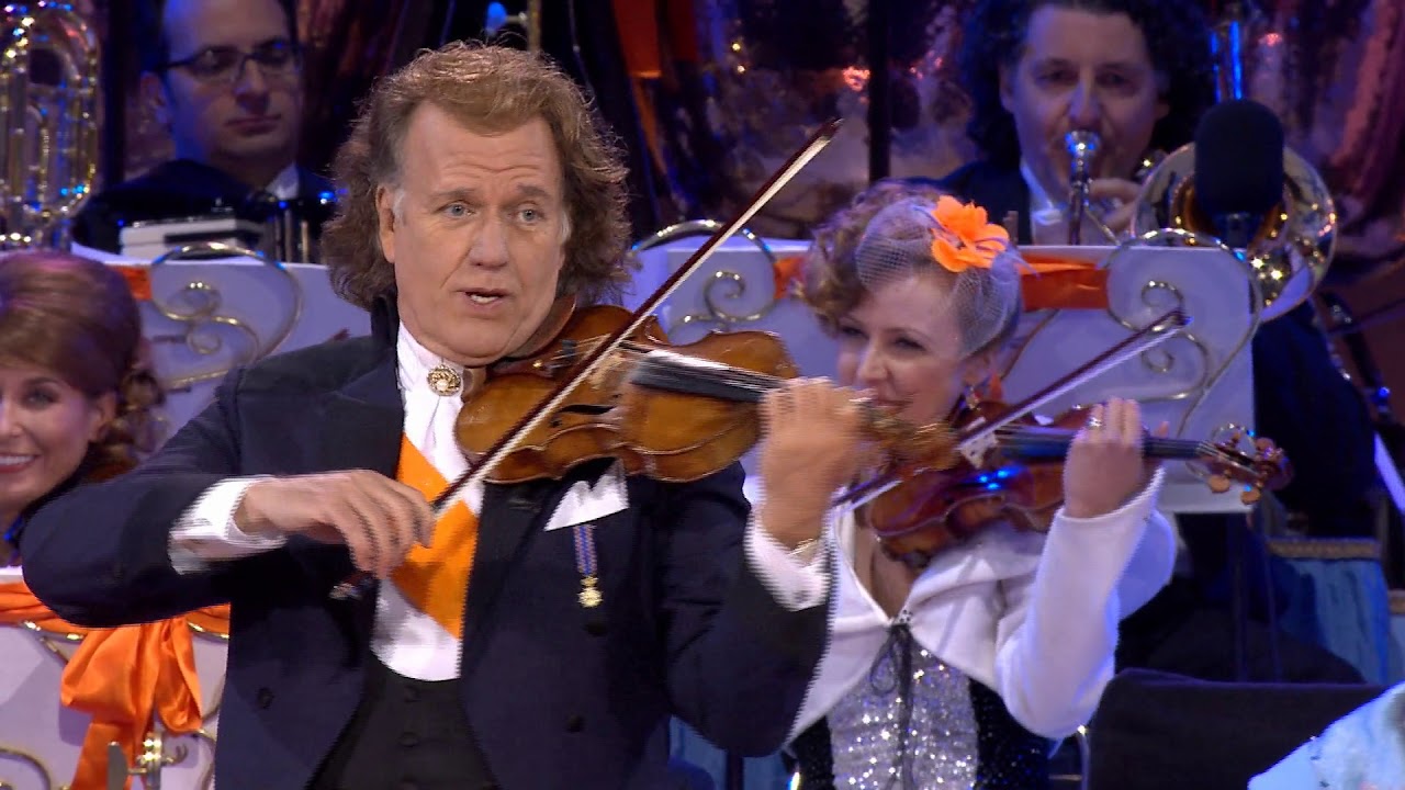 André Rieu Stuns Amsterdam With Breathtaking Opera Potpourri