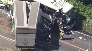 3人が心肺停止に… トラック運転手とバス運転手と乗客女性 北海道八雲町事故 ほか14人は重軽傷 (23/06/18 16:20)