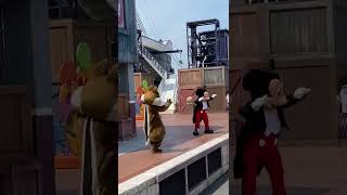 チップをおどかすミッキー Mickey Surprised Chip ジャンボリミッキー！ディズニーシー Disneysea Tokyo