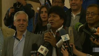 Morales celebra en Bolivia, sin mencionar segunda vuelta | AFP