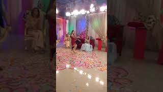 Neelam muneer dance on eid show
