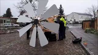 Pyramidenaufbau zum Töplitzer Weihnachtsmarkt