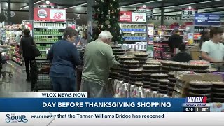Thanksgiving shoppers pack Rouses Market in Gulfport