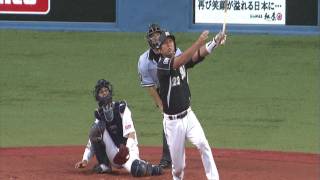 これぞ完璧な当たり!! 里崎智也がエース撃ちの4号2ラン