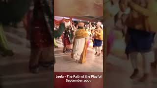 Sadhguru was playing garba || Leela the path of the playful #garba #navratri #sadhguru_shorts