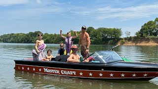 Barefoot Skiing on the White River behind the classic Stars \u0026 Stripes