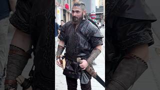 Ragnar Lothbrok Walking in Public #reactionvideo #ragnarlothbrok #foryou #reaction #fashion #costume