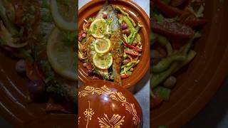 بسيط وسريع سمك#البوري🐟😋🫑🍅🥔تفاصيل أكثر👆🏽هنا branzino#european bass# fishin a #tagine#simple andquick