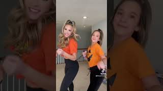 ￼HALLOWEEN TIKTOK DANCE 🎃💀 KAYLA \u0026 KALLI