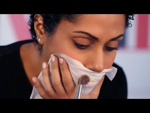 Makeup Tricks: STAIN-PROOF YOUR LIPSTICK Makeup Tricks: STAIN-PROOF YOUR LIPSTICK