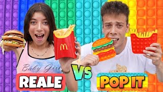 MANGIAMO SOLO CIBO POP IT PER 24 ORE!! *Fidget Pop It Food Challenge*