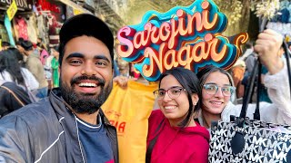 Sardiyon ki sabse Sasti Shopping 🥶🛍️ ( Sarojini Nagar Market Delhi Vlog 😍)