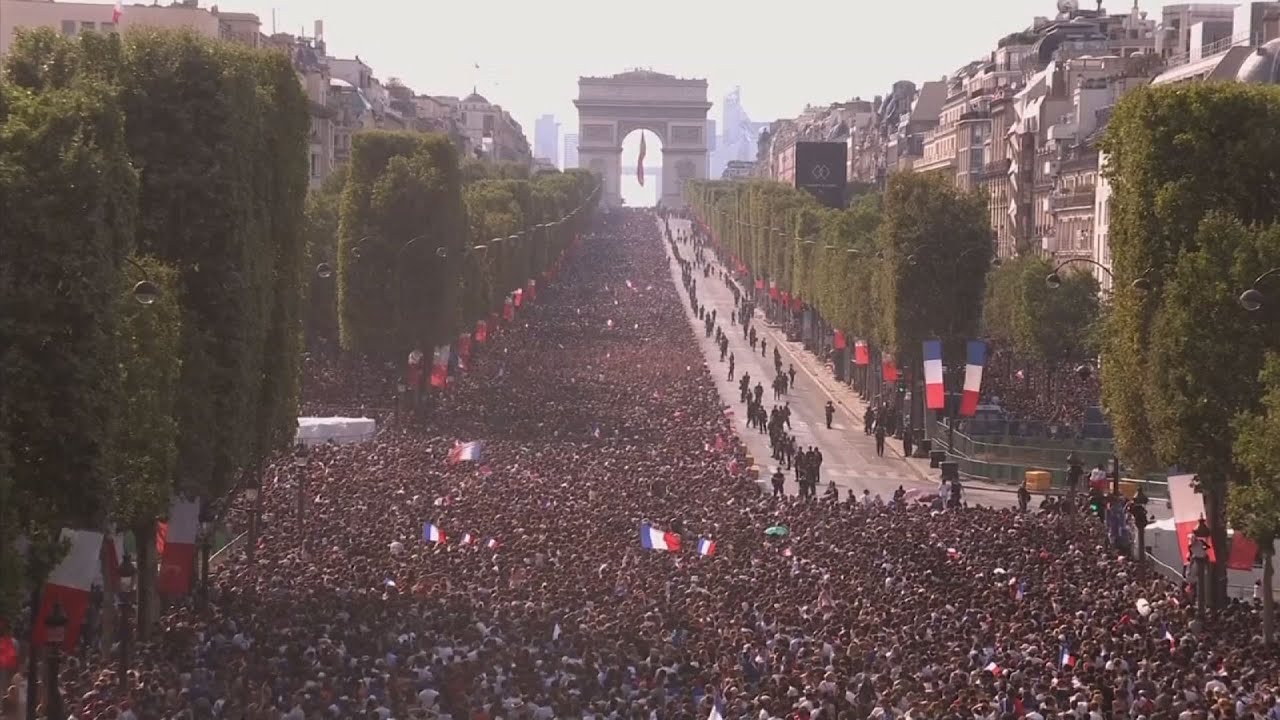 Massive Crowds Fill Paris To Welcome WC Champs - YouTube