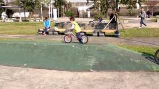 小小孩第一次練習push bike kokua