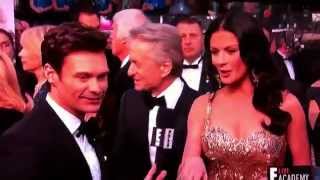 [Oscar Ceremony 2013] - Ryan Seacrest Disses Catherine Zeta Jones at the Oscars