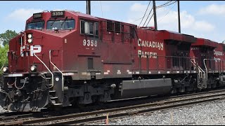 Canadian Pacific Engine 9358 \u0026 CP 9371 Hauling Freight Cars Through Delray