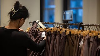 Consumer Sentiment Drops on Tariff, Employment Concerns