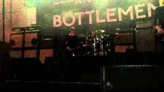 Catfish and The Bottlemen - Business (KC Live! 10.9.15)