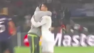 Cristiano Ronaldo Fan's  run in the  the pitch For a  hug PSG vs Real Madrid 2015