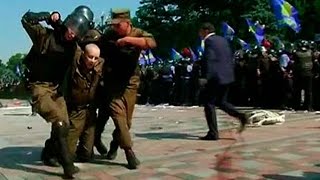 (30.08.2015) СТРЕЛЬБА И ВЗРЫВЫ! ВИДЕО КАДРЫ МАССОВОГО БЕСПОРЯДКА В КИЕВЕ ПЕРЕД ВЕРХОВНОЙ РАДОЙ